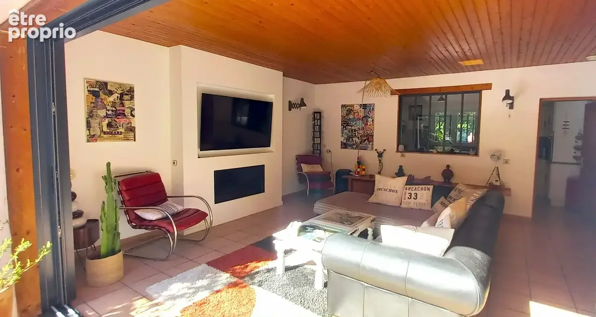 Maison Vendays Montalivet 6 pièce(s) 170 m2 + garages sur  terrain + 5900 m² - photo 6
