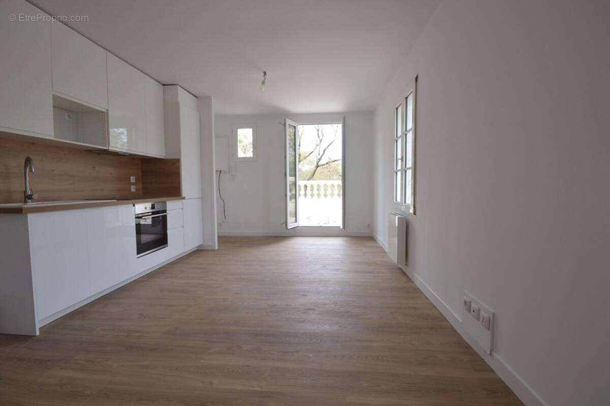 Appartement & sa grande  terrasse de 20 m²  17 La Rochelle Historique - photo 5