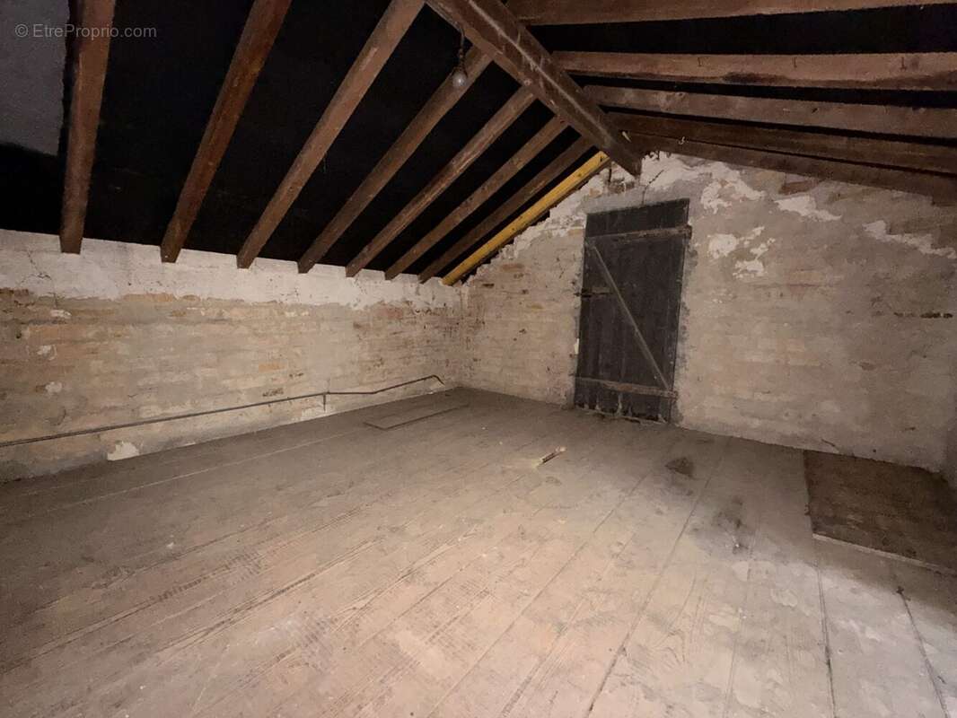 Maison à BRIIS-SOUS-FORGES