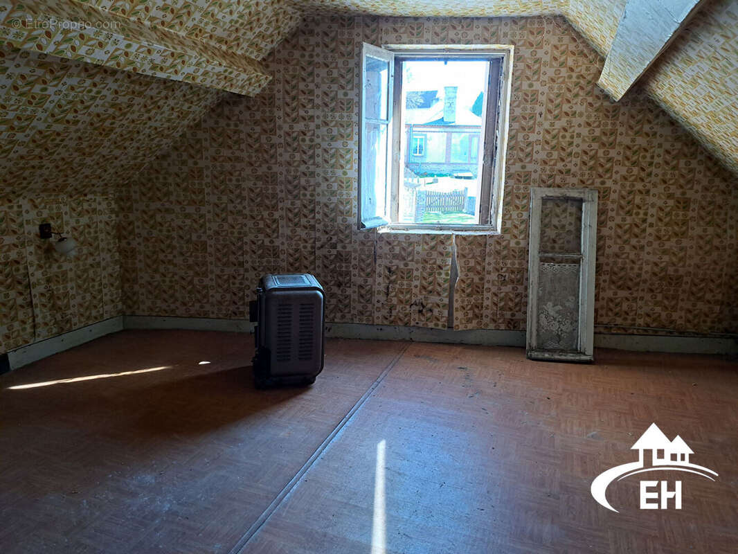 Maison à SAINTE-GAUBURGE-SAINTE-COLOMBE