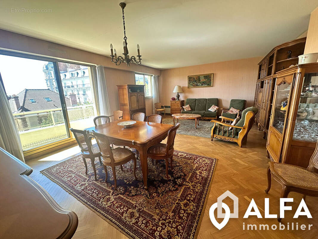 Appartement à ENGHIEN-LES-BAINS