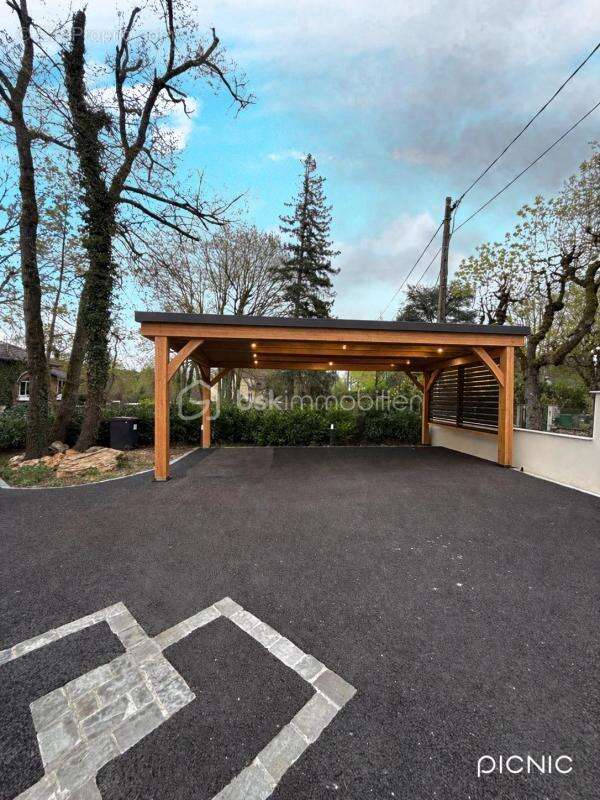 Maison à SAINT-FARGEAU-PONTHIERRY