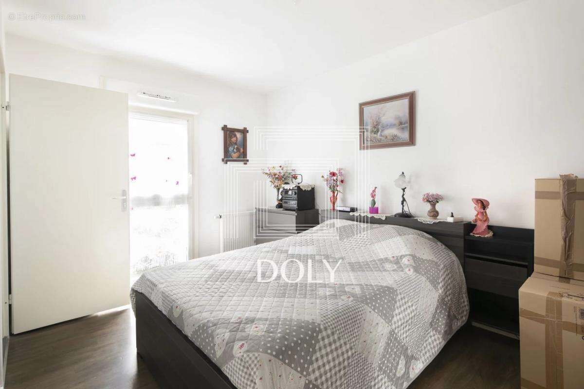 Appartement à PARIS-19E