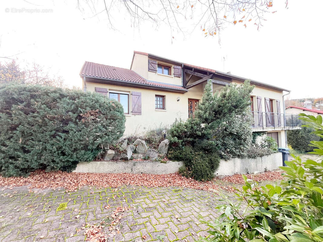 Maison à CLERMONT-FERRAND