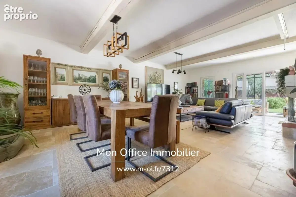 Référence : 7312-SKA - Une adresse de charme au cœur de la Provence - photo 38
