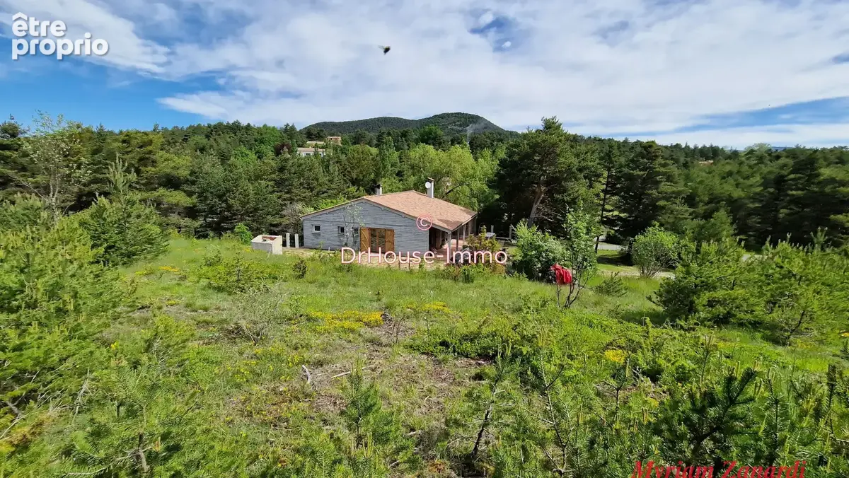 Maison 6 pièces 170 m² à vendre à La Martre (83840) - photo 62