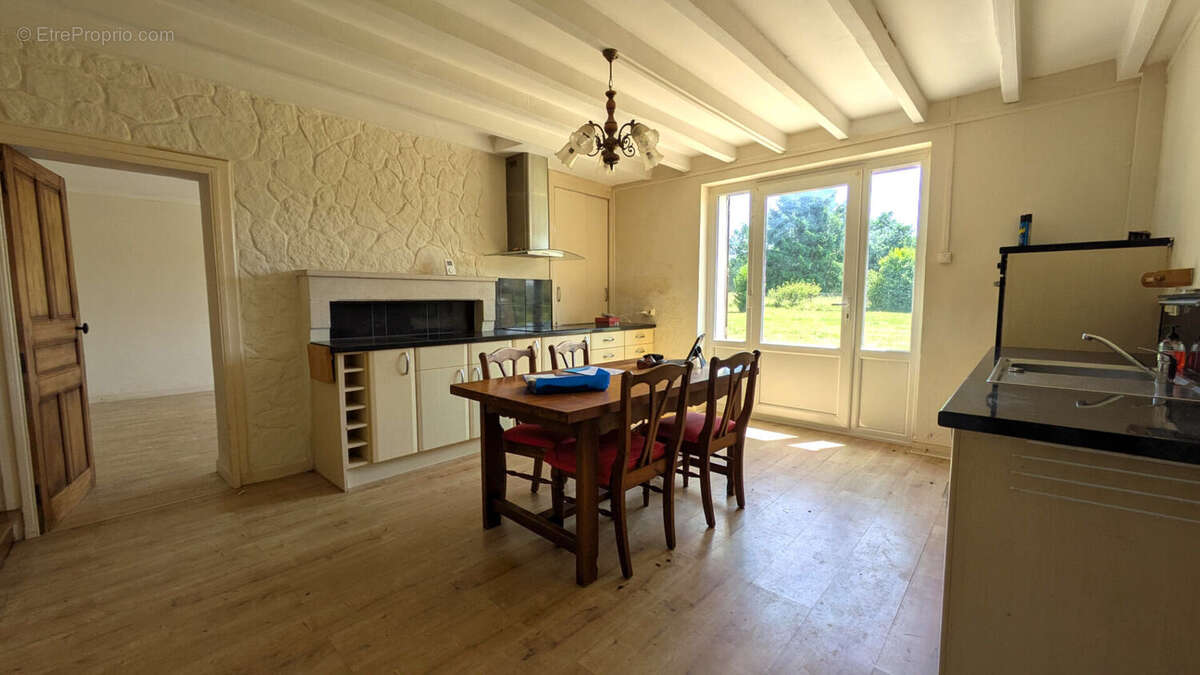 Maison à SAINT-ROMAIN