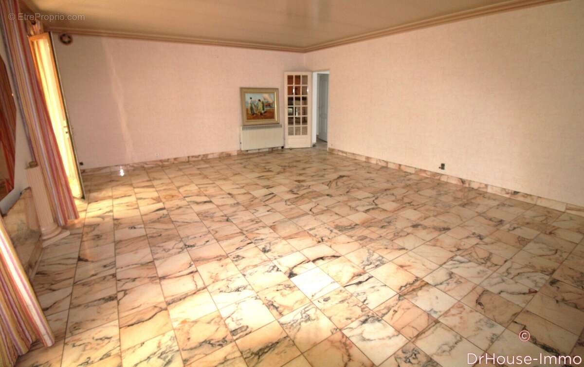 Maison 220 m² à Cugnaux  - photo 18