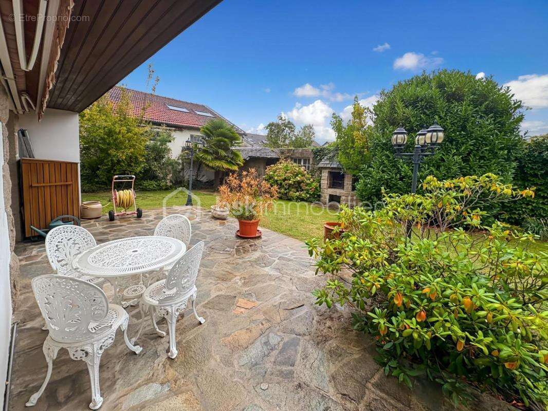 Maison à TREMBLAY-EN-FRANCE