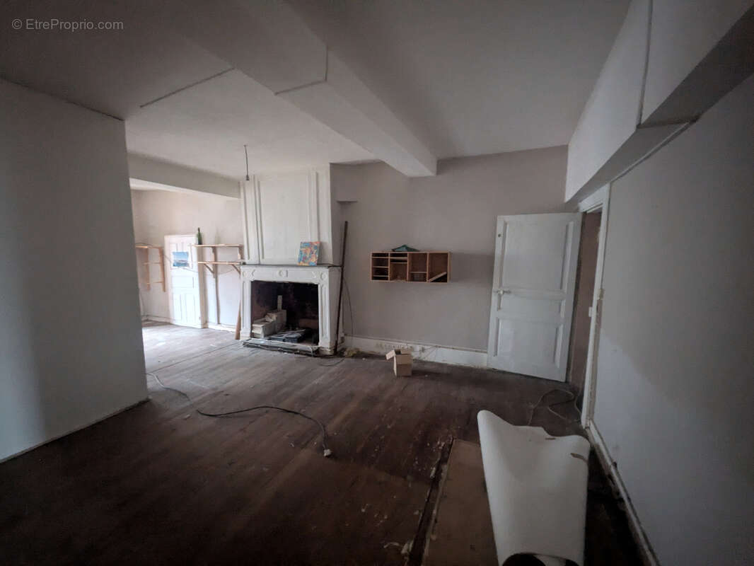 Appartement à FOUGERES