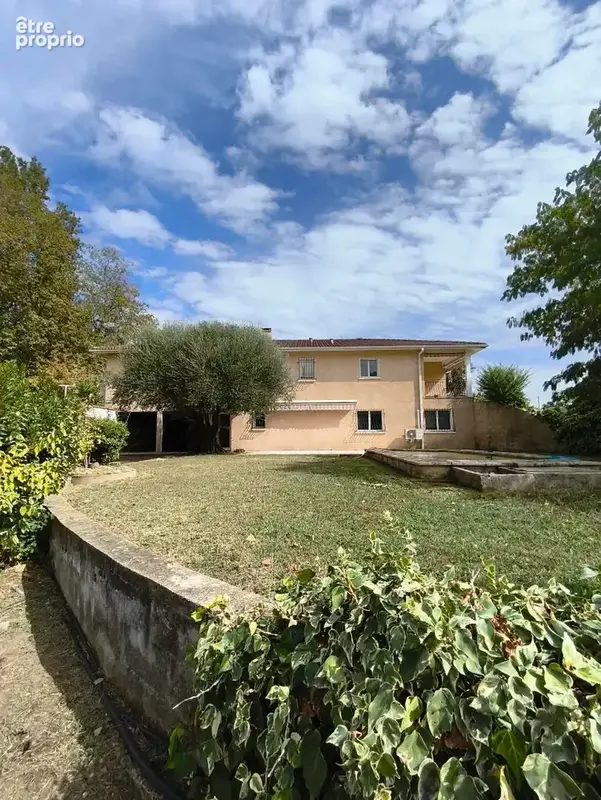 Quartier Saint medard, maison de plain pied avec sous sol et grand jardin - photo 16