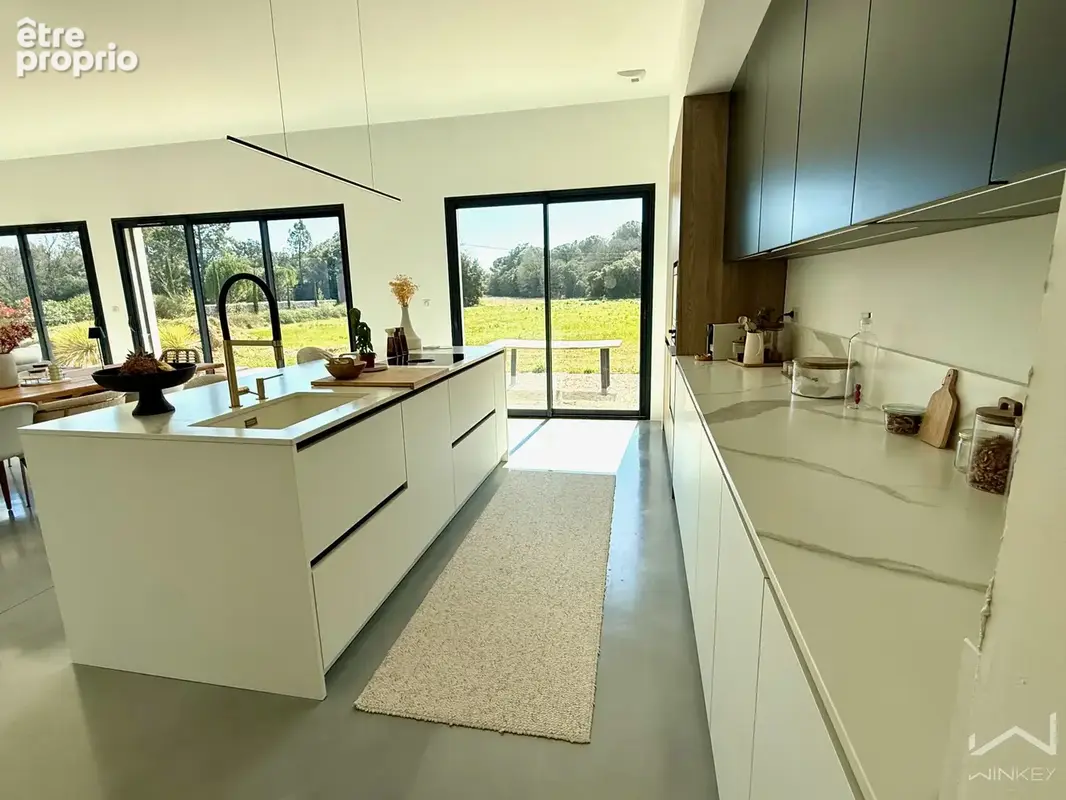 Nathalie SINARD vous présente cette Maison contemporaine de 2024   150 m2   Terrain de 1 903 m2 - photo 5