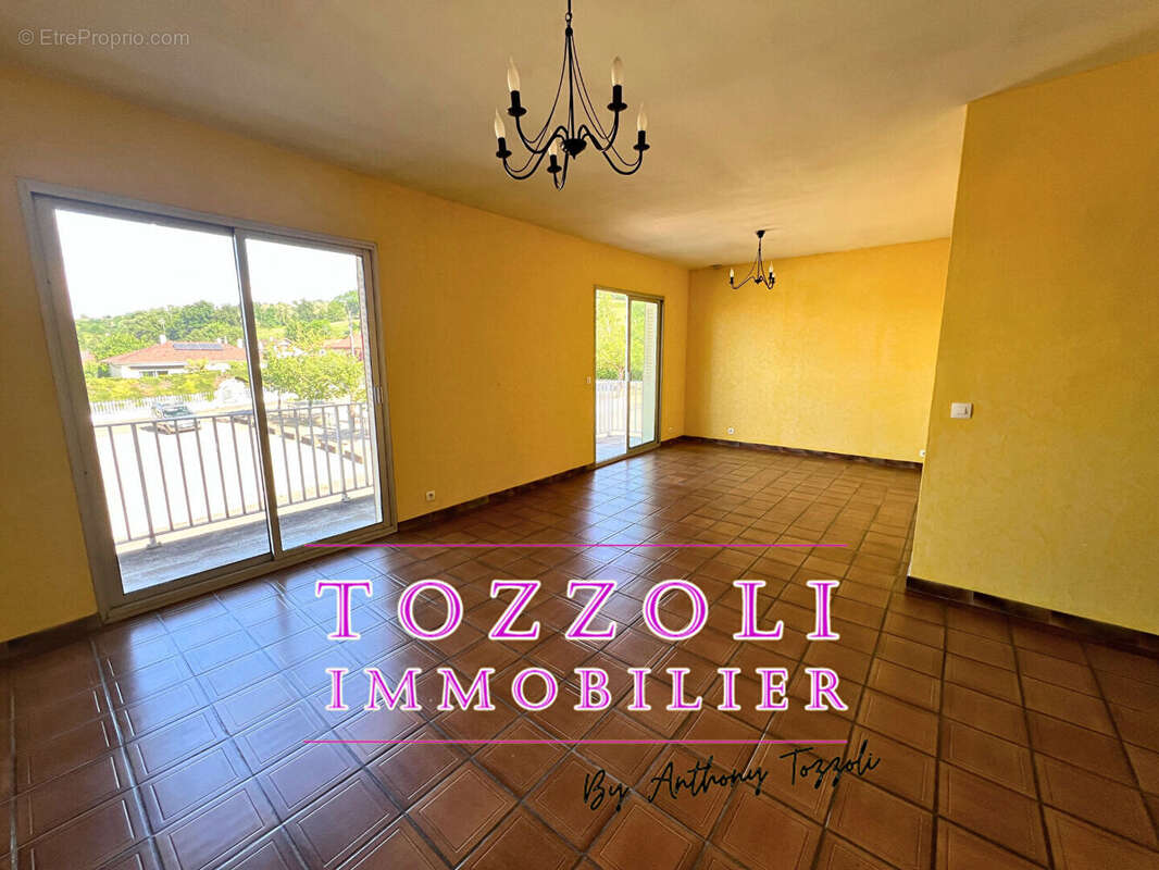 Appartement à SAINT-PIERRE-DE-CHANDIEU