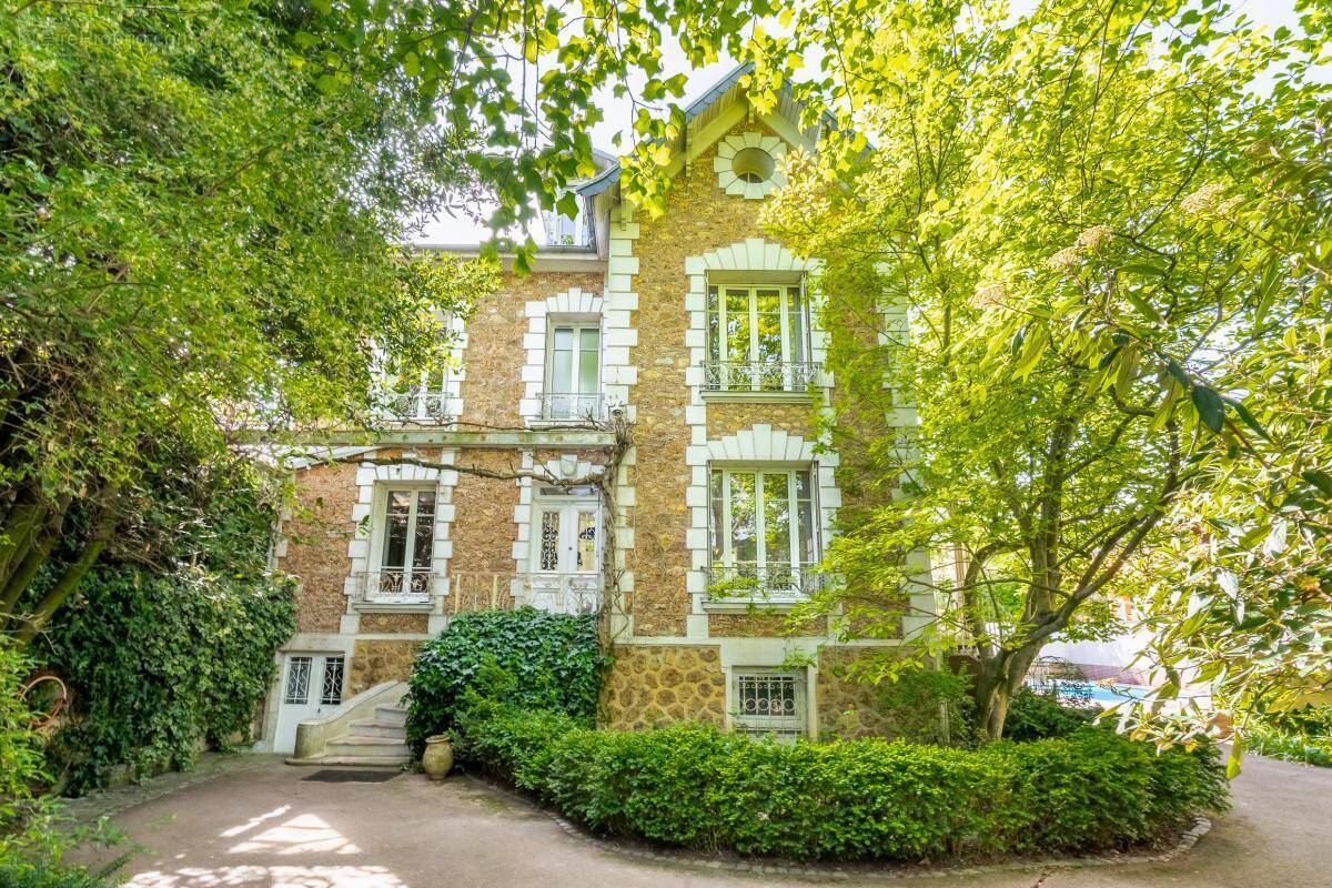 Maison à LE PERREUX-SUR-MARNE