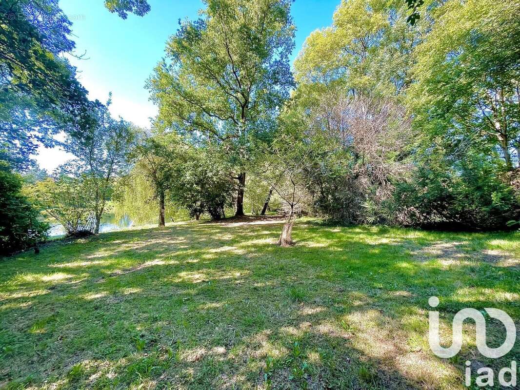 Photo 6 - Terrain à POULIGNY-SAINT-PIERRE