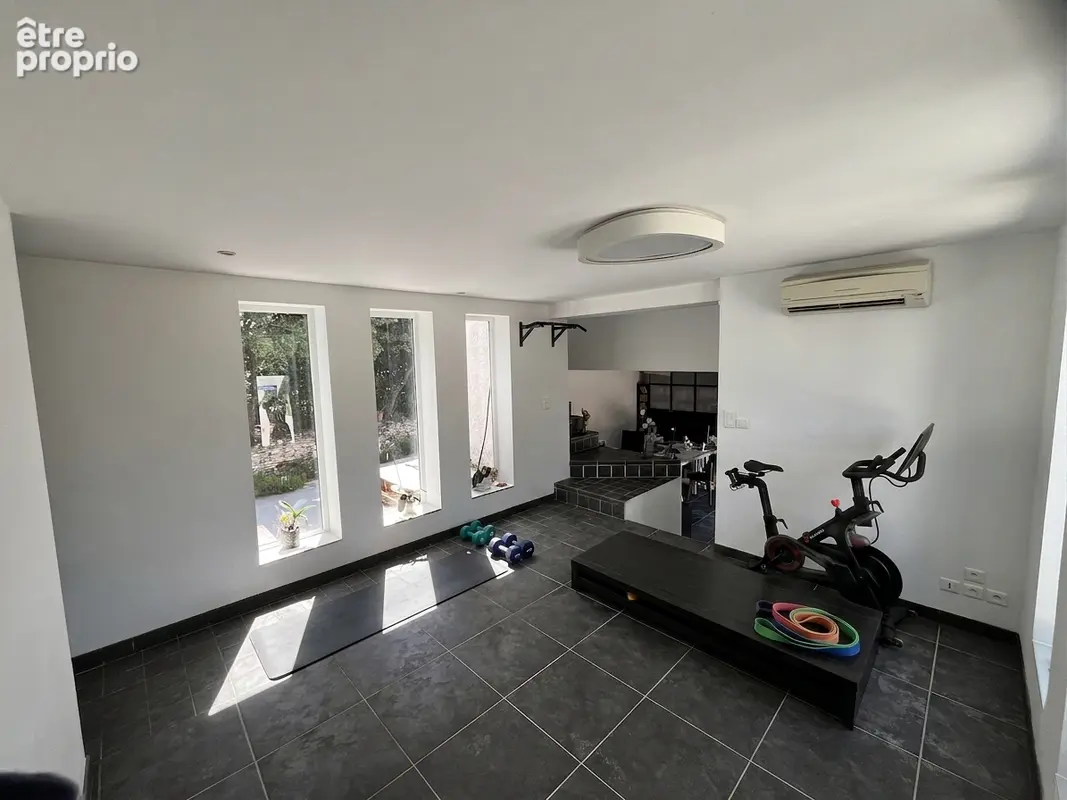 Villa contemporaine 8 pièces de 310 m2 avec piscine - photo 14