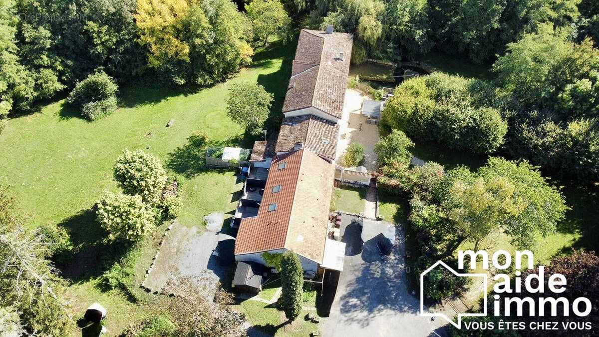 Maison à CAMARSAC