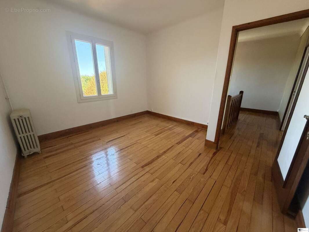 Maison 184 m² à Cazeres  - photo 9