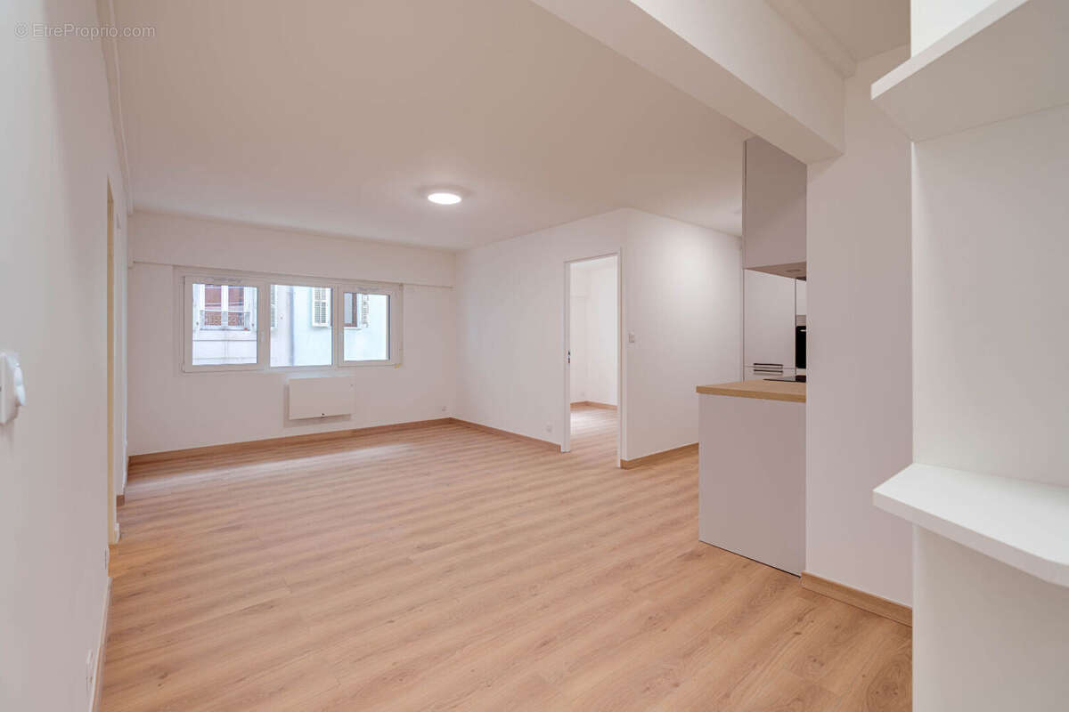 Appartement à EVIAN-LES-BAINS
