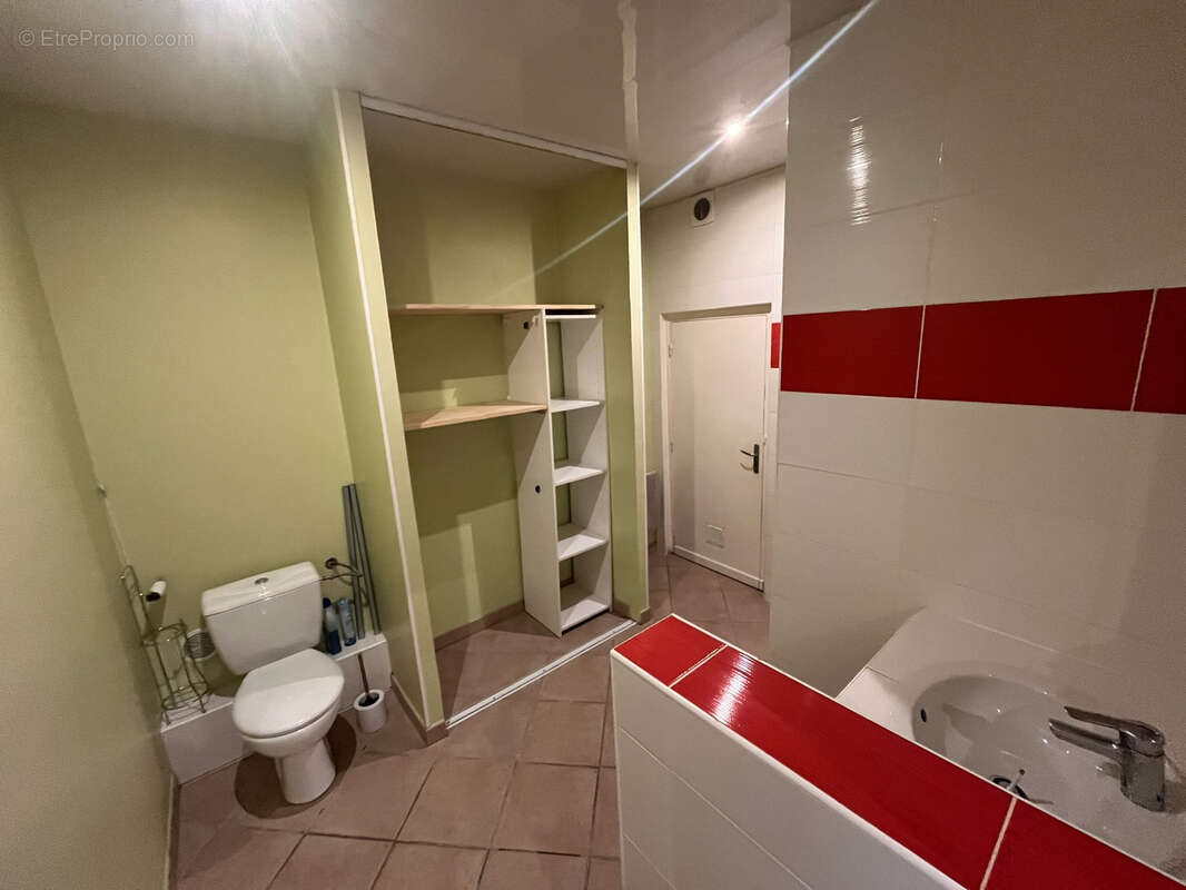 Appartement à LAMALOU-LES-BAINS