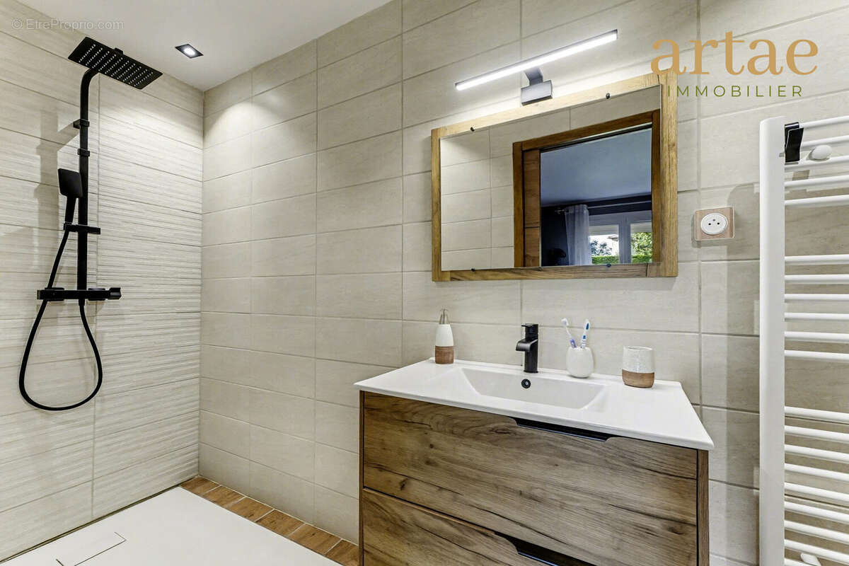 Maison à AYGUESVIVES