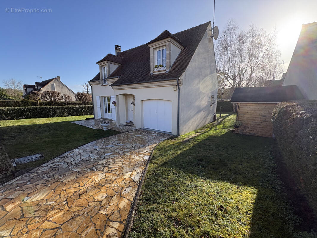 Maison à PRINGY