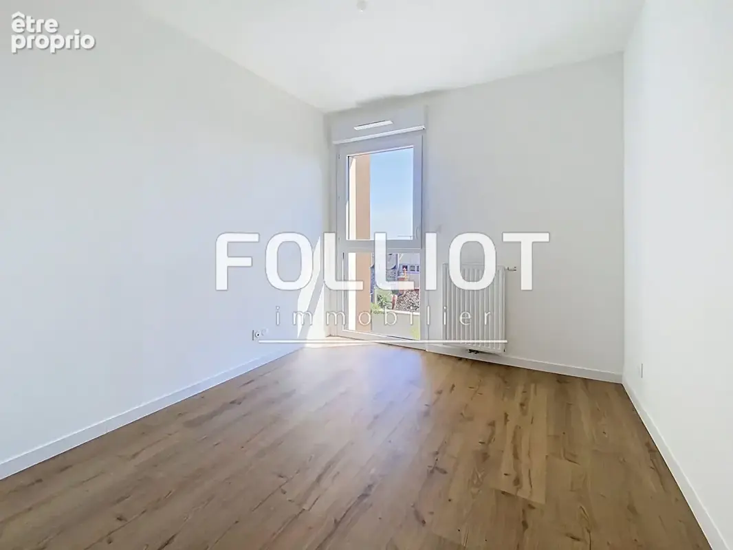 A VENDRE- Appartement 4 pièces Fougères - terrasse - photo 10