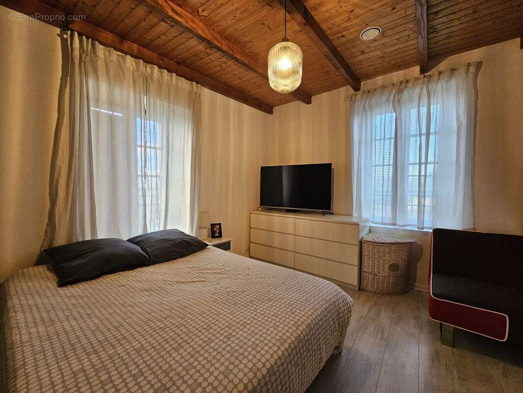 Maison à LOUBES-BERNAC