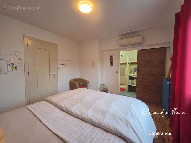 Maison à PONT-DE-CHERUY