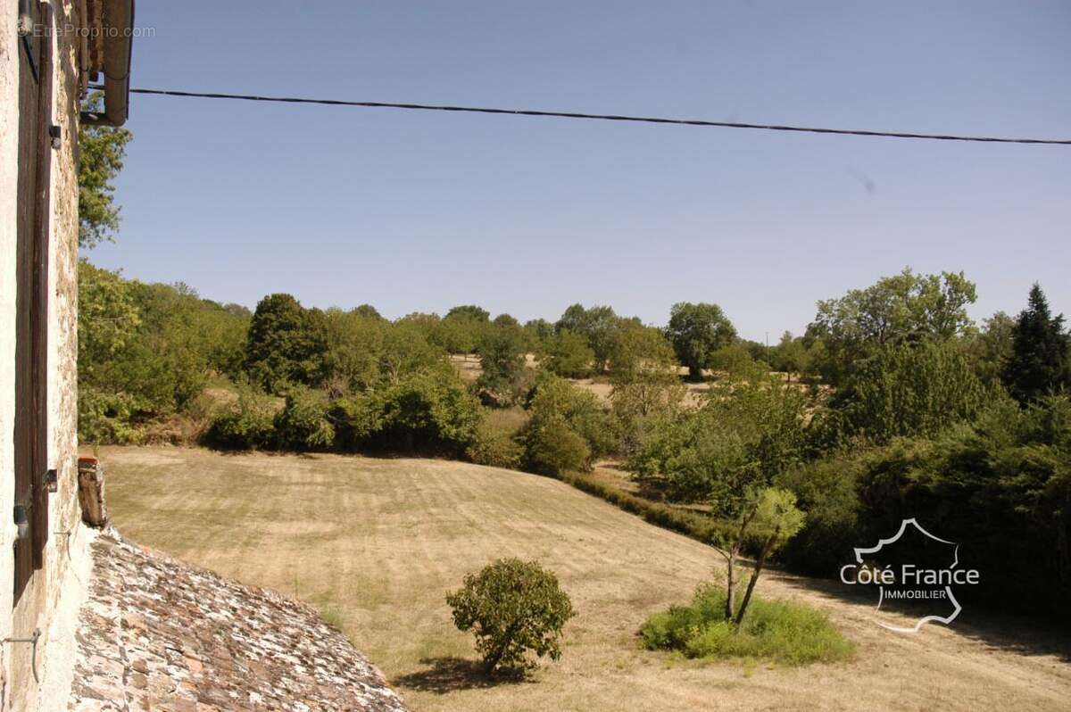 Authentique maison en pierre avec dépendances, puits, citern - photo 14
