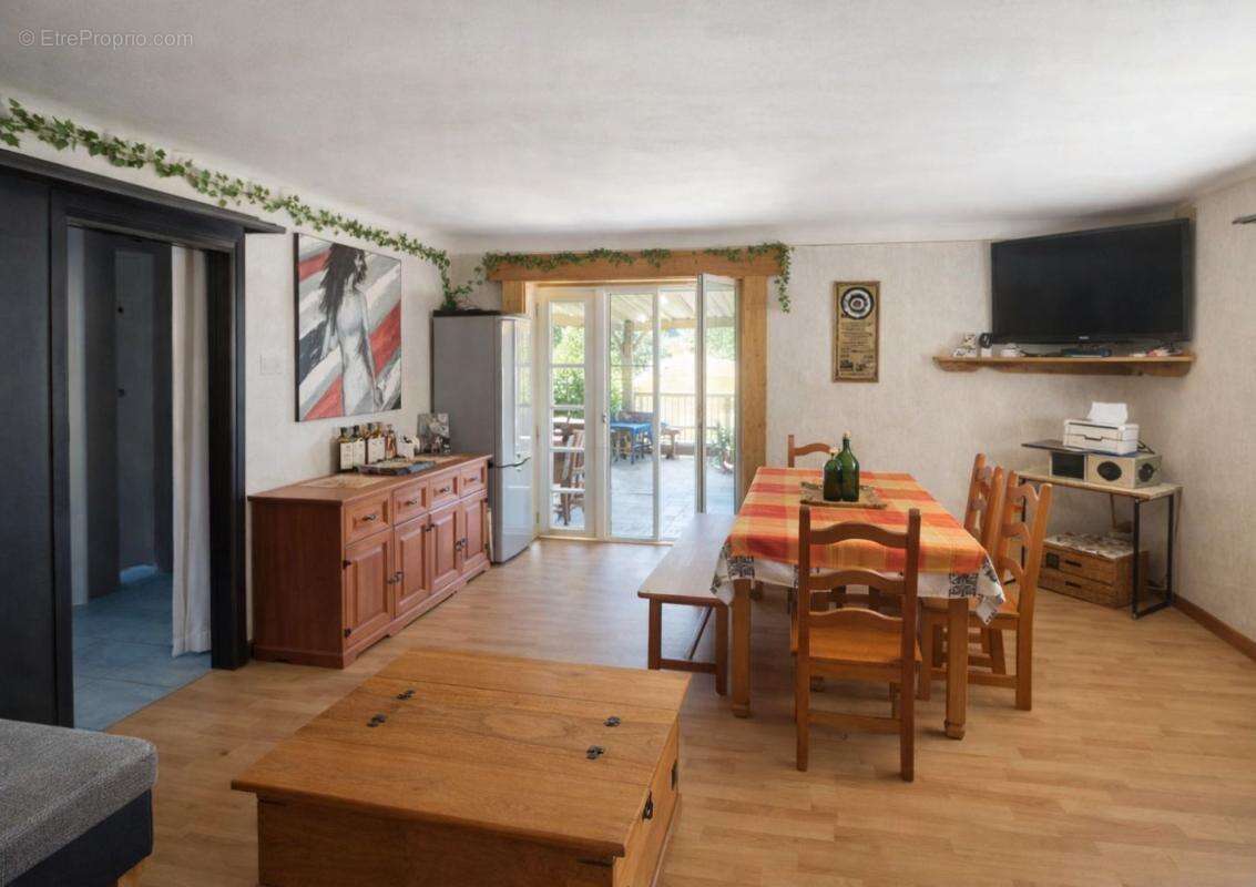 Maison à REYERSVILLER