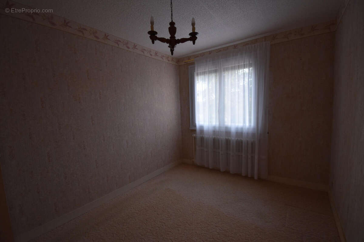 DSC_0015 - Maison à RUELLE-SUR-TOUVRE