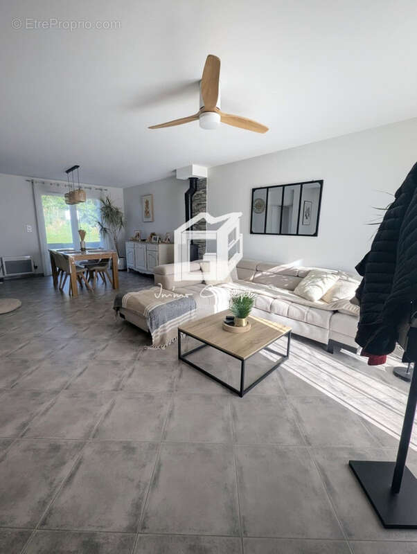 Maison à LUC-LA-PRIMAUBE