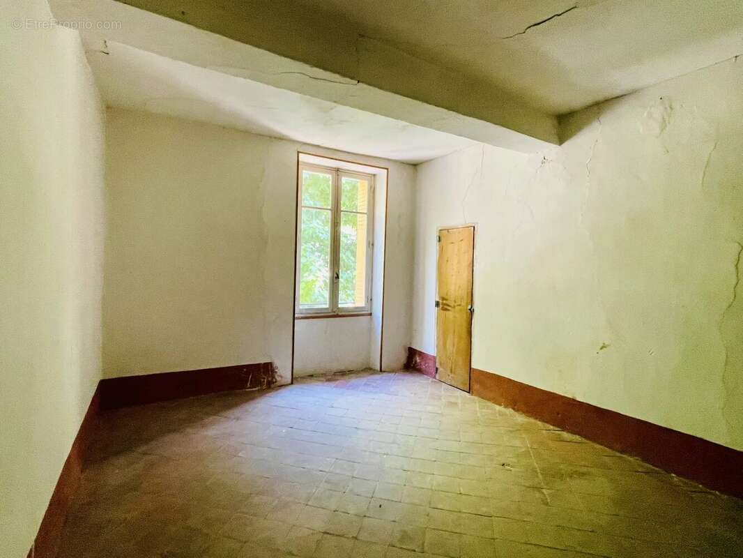 Maison à MALAUCENE