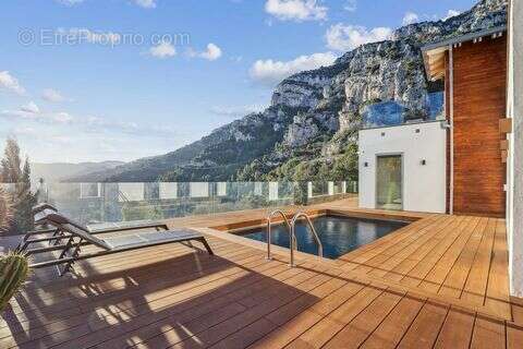 Maison à ROQUEBRUNE-CAP-MARTIN