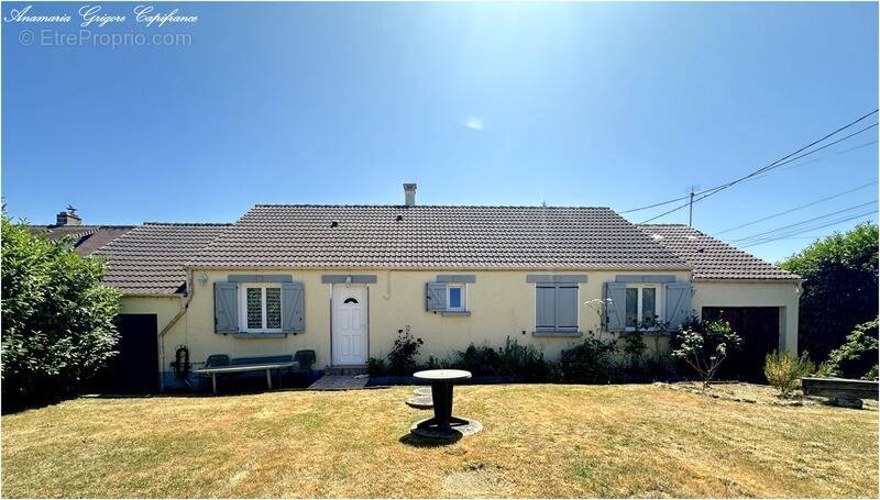 Maison à SAINT-ARNOULT-DES-BOIS