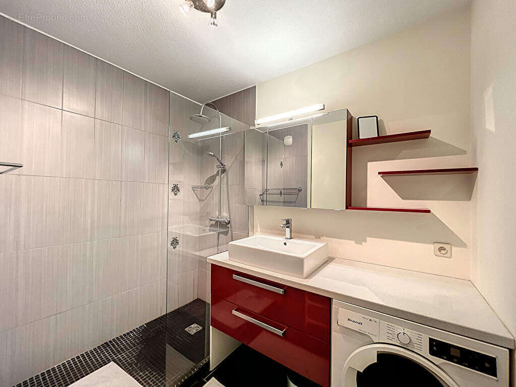 Appartement à MANDELIEU-LA-NAPOULE
