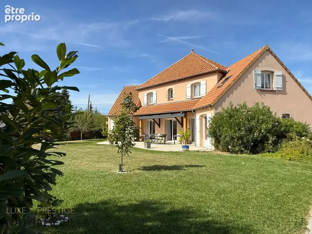 SAINT PRYVE SAINT MESMIN, maison a vendre, piscine et jardin - photo 16