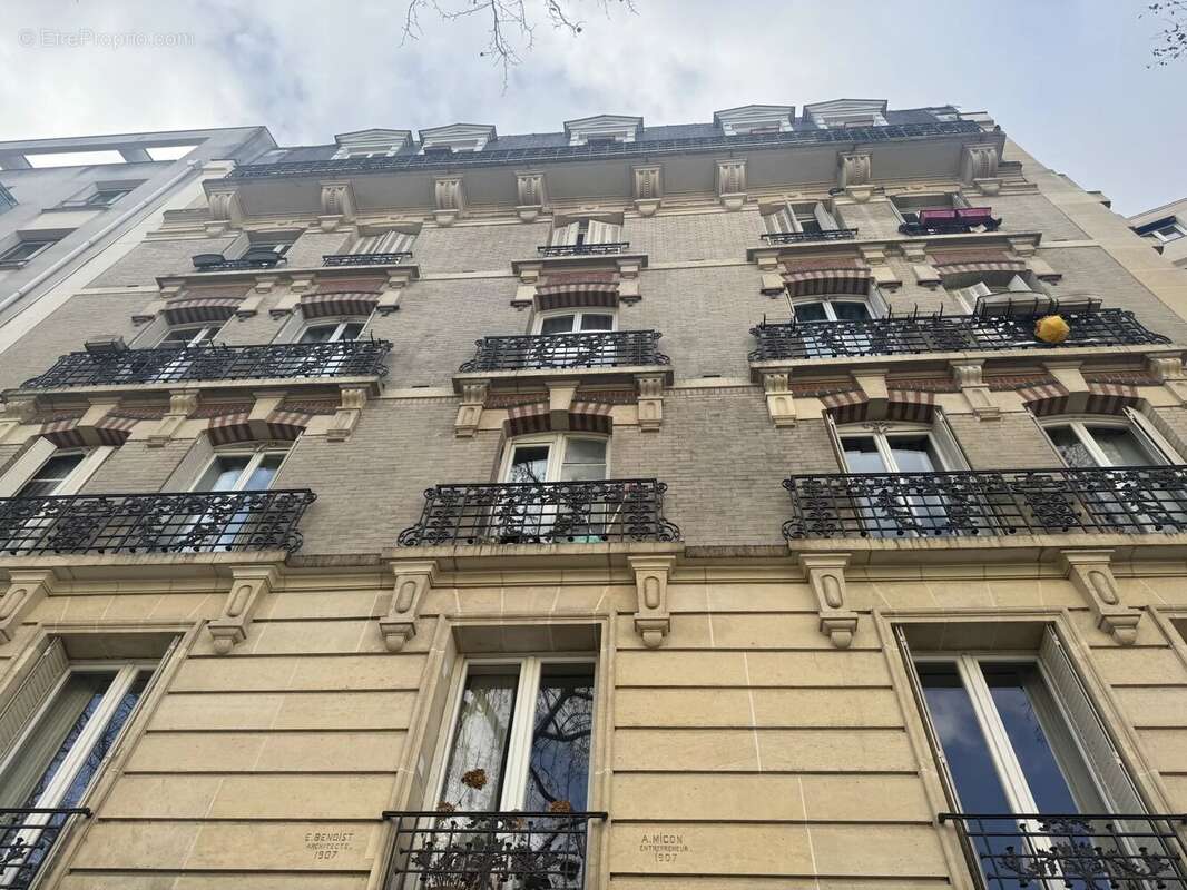 Appartement à PARIS-20E