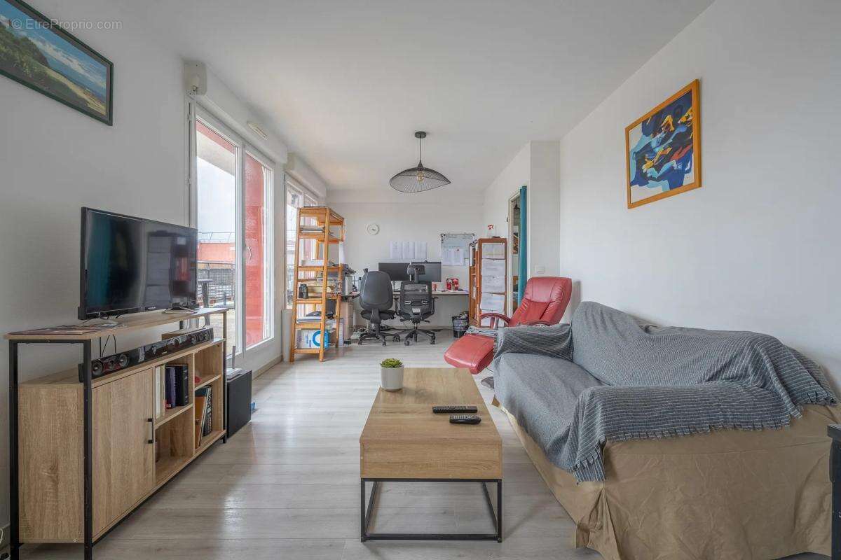 Appartement à AMBES
