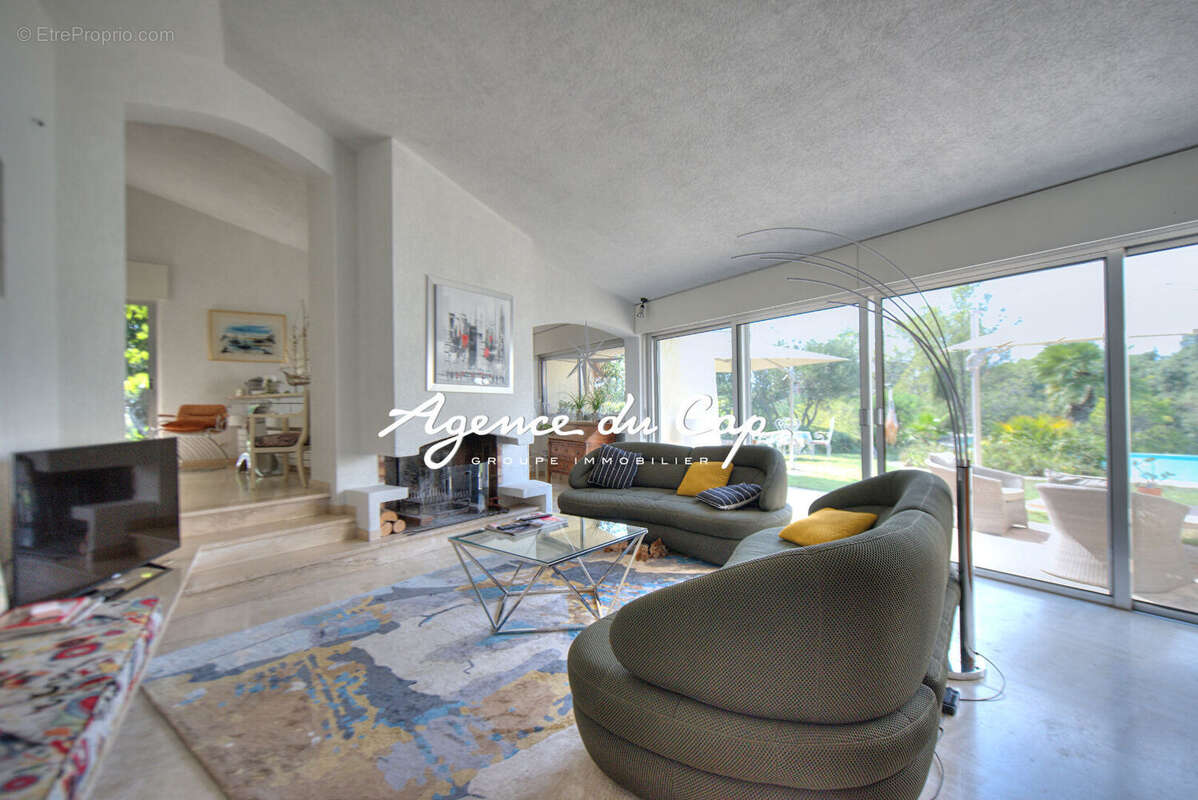 Maison à SAINT-RAPHAEL