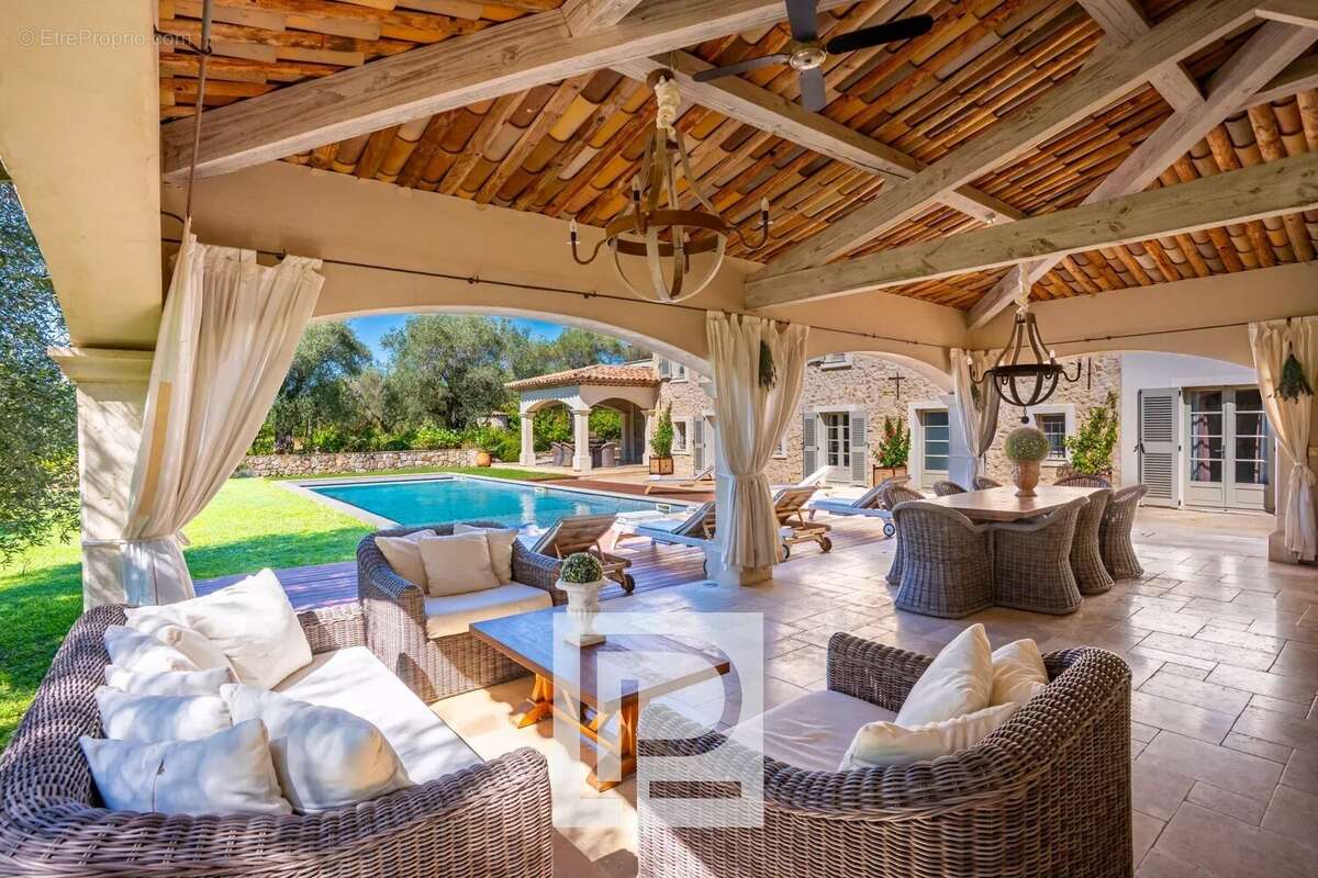 Maison à MOUANS-SARTOUX