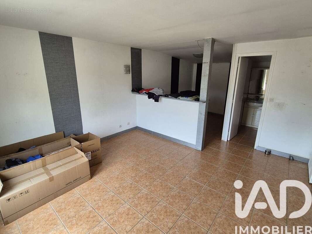 Maison 213 m² à Chouppes  - photo 4