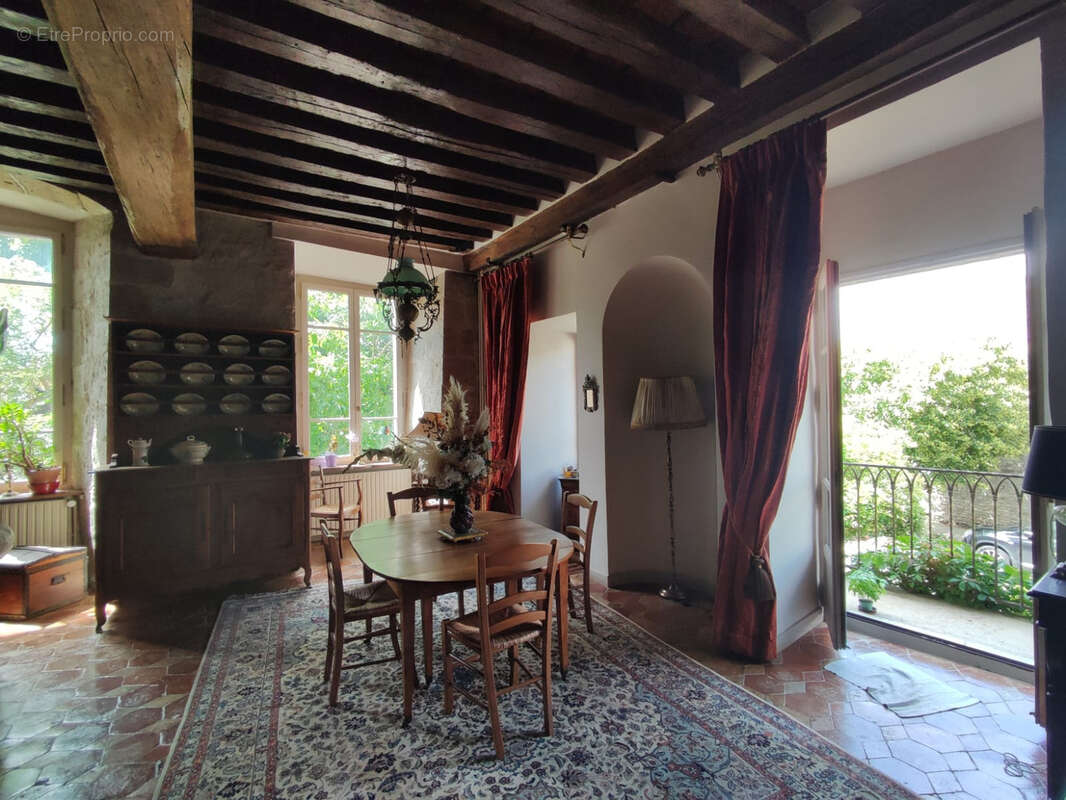 Maison à AUNAY-SOUS-AUNEAU