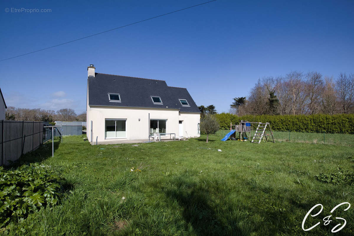 Maison à LOCTUDY