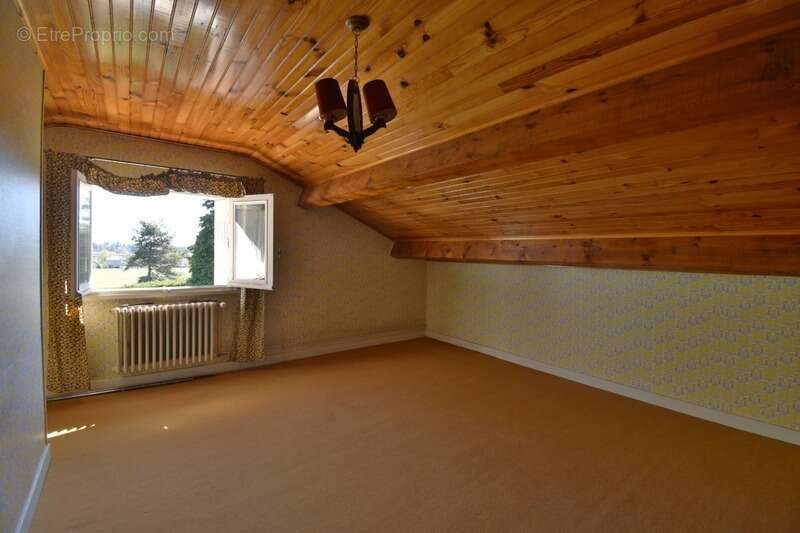 Maison à SAINT-AGREVE