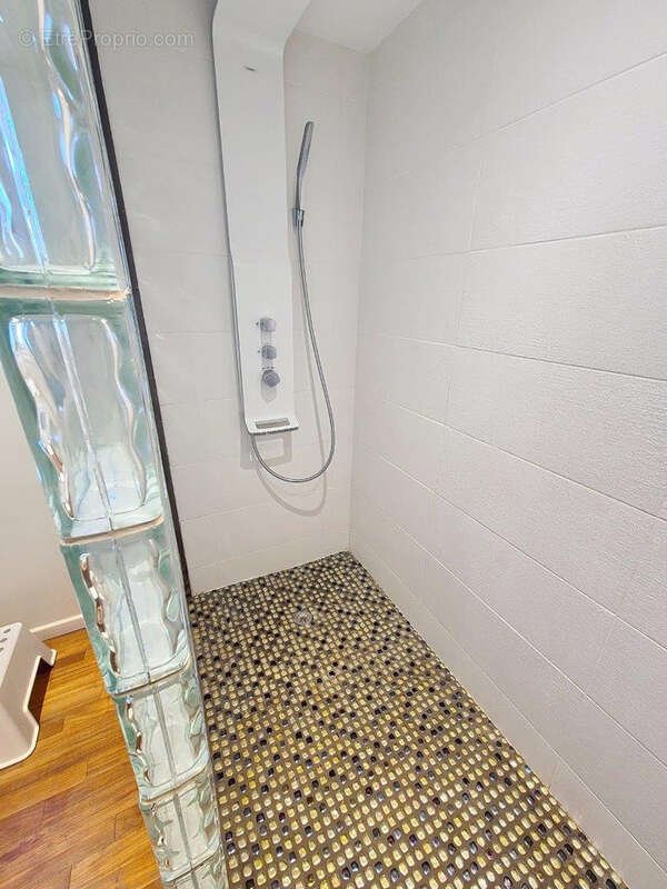 Maison à FLEURIEUX-SUR-L&#039;ARBRESLE