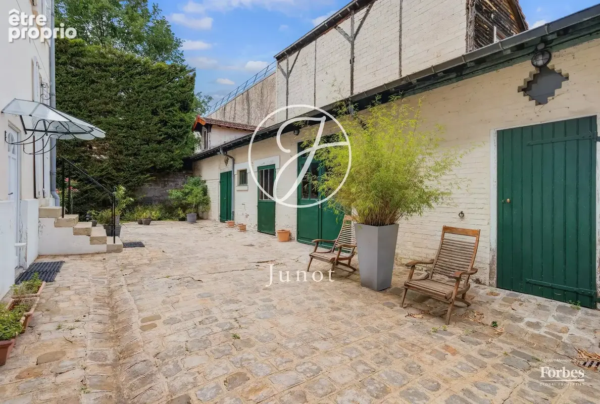 Le Vésinet - CENTRE - Maison - 6 chambres - 230m² - Terrain 837m². - photo 21