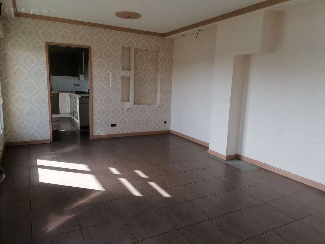 Appartement à AULNAY-SOUS-BOIS