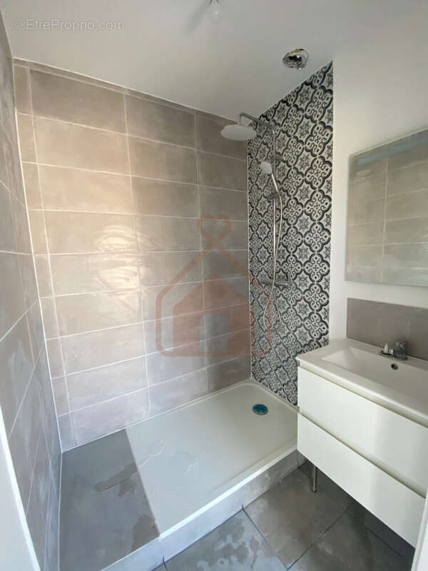 Appartement à LE KREMLIN-BICETRE